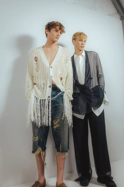 Look 24